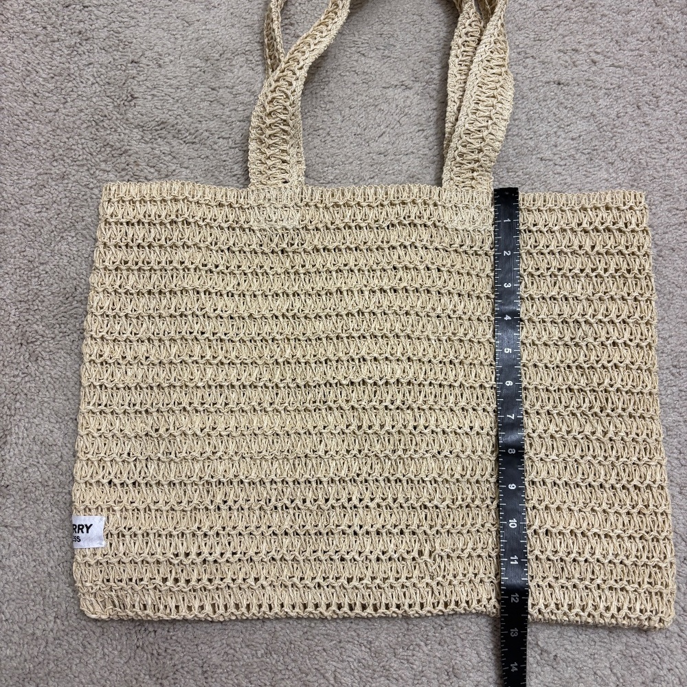 Burberry Goddess Straw Tote - Picture 4 of 5